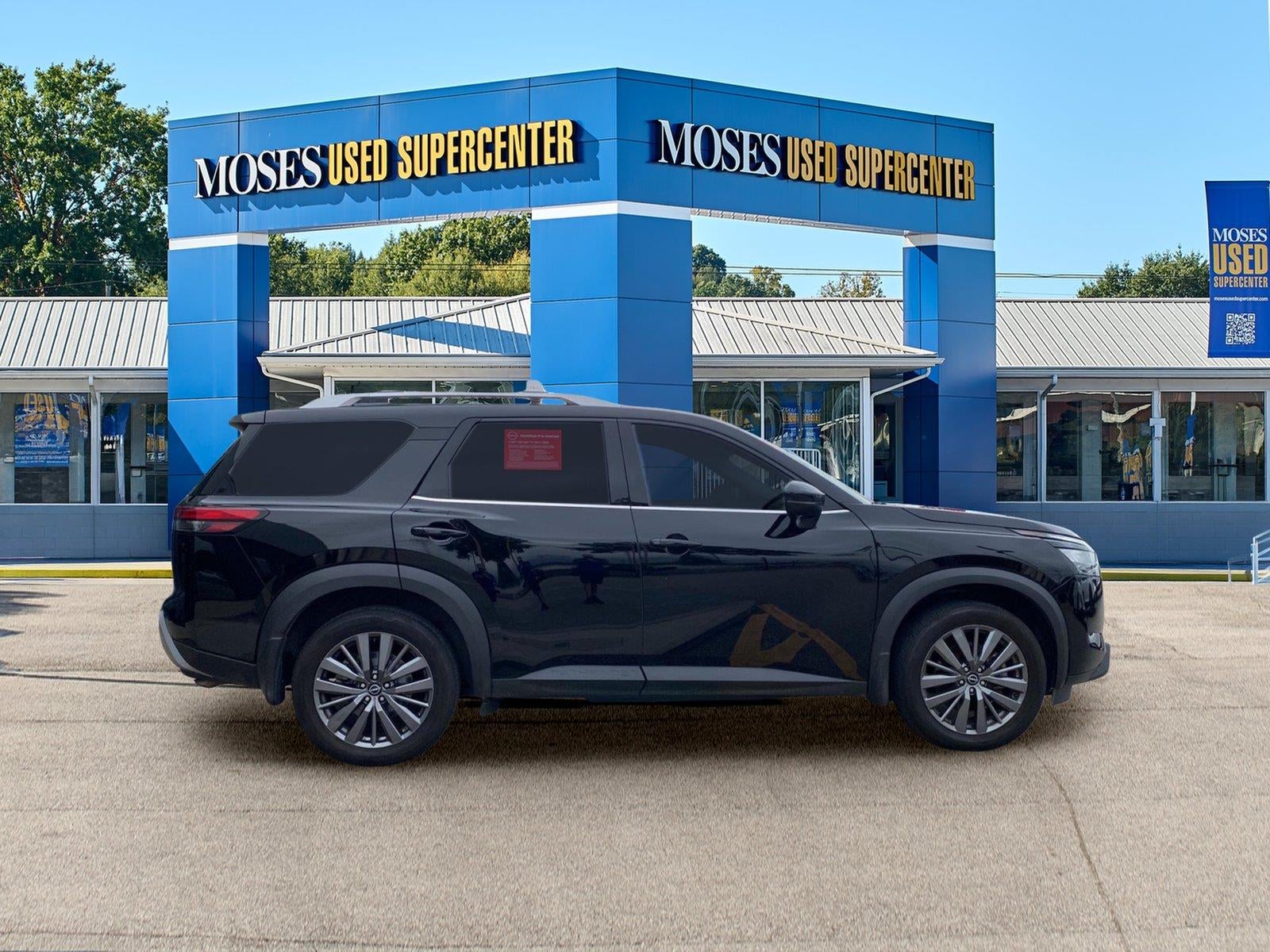 2025 Nissan Pathfinder SL