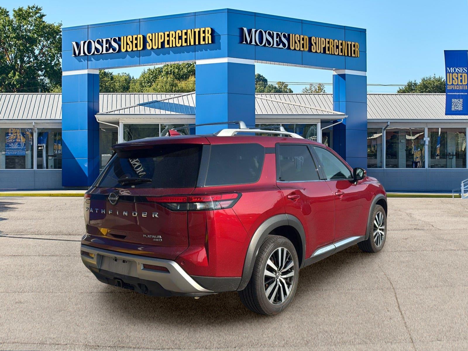 2023 Nissan Pathfinder Platinum