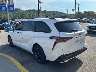 2025 Toyota Sienna XSE 7-Passenger