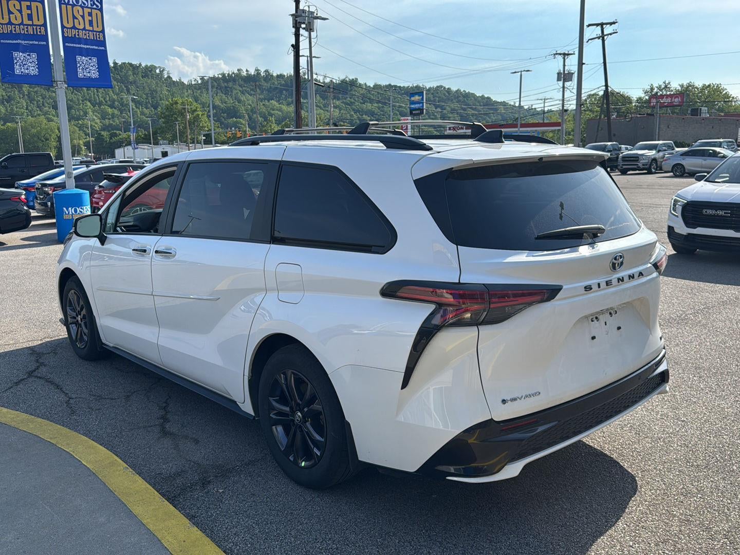 2025 Toyota Sienna XSE 7-Passenger