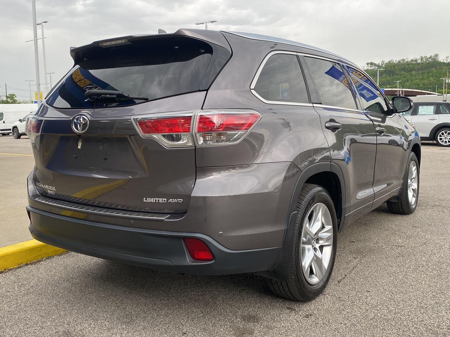 2016 Toyota Highlander Limited