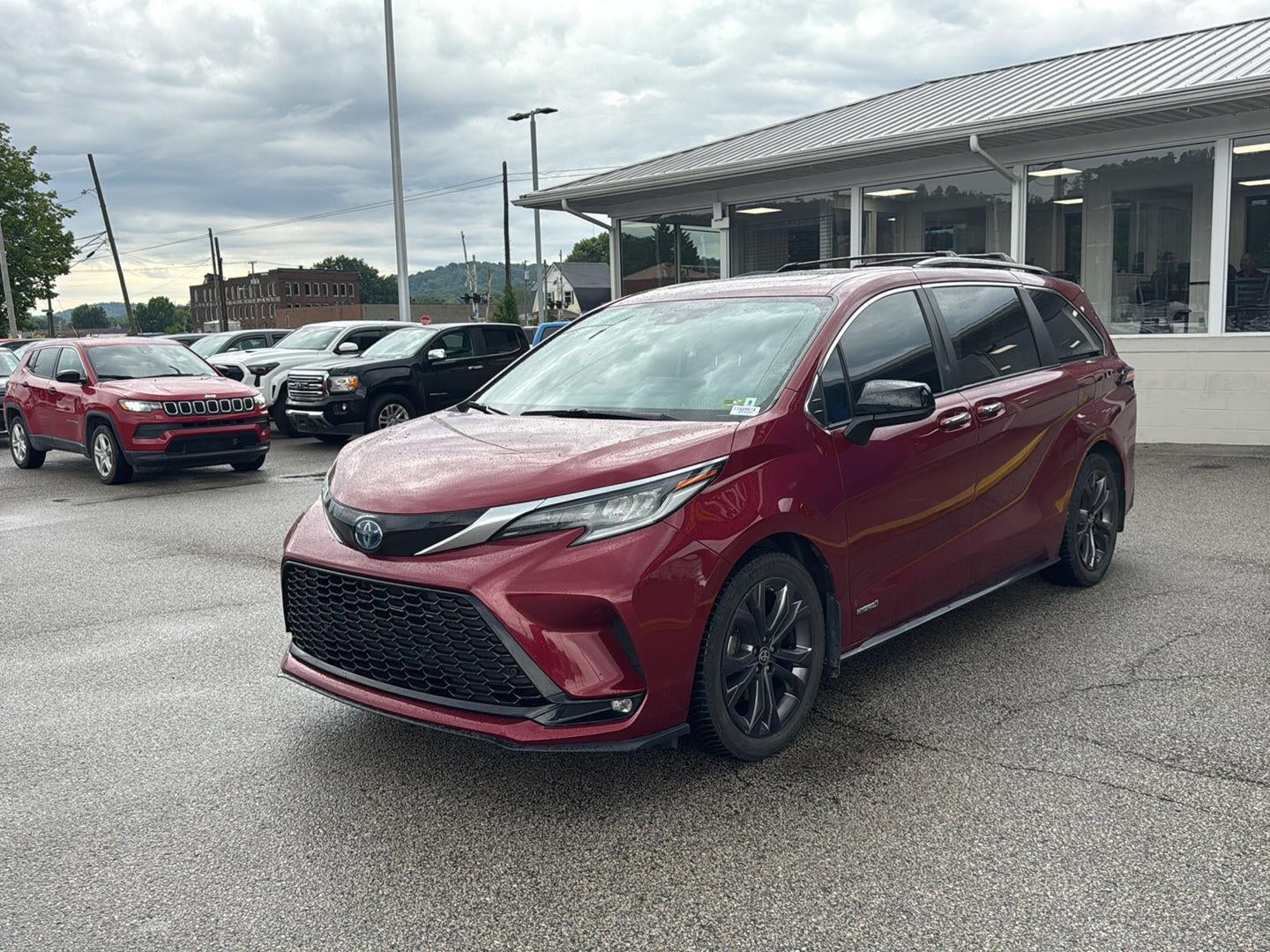 2021 Toyota Sienna XSE 7-Passenger