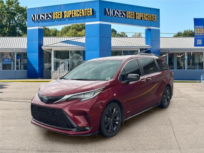 2021 Toyota Sienna XSE 7-Passenger