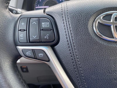 2017 Toyota Sienna XLE Premium 7-Passenger