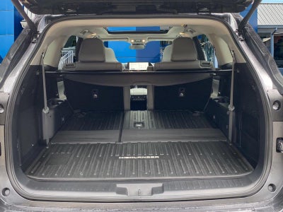2025 Toyota Highlander Hybrid Platinum