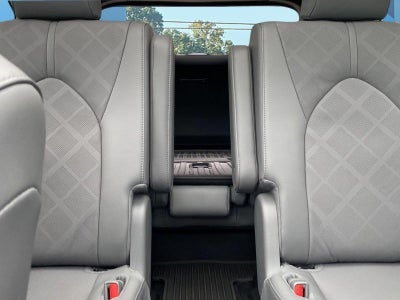2025 Toyota Highlander Hybrid Platinum