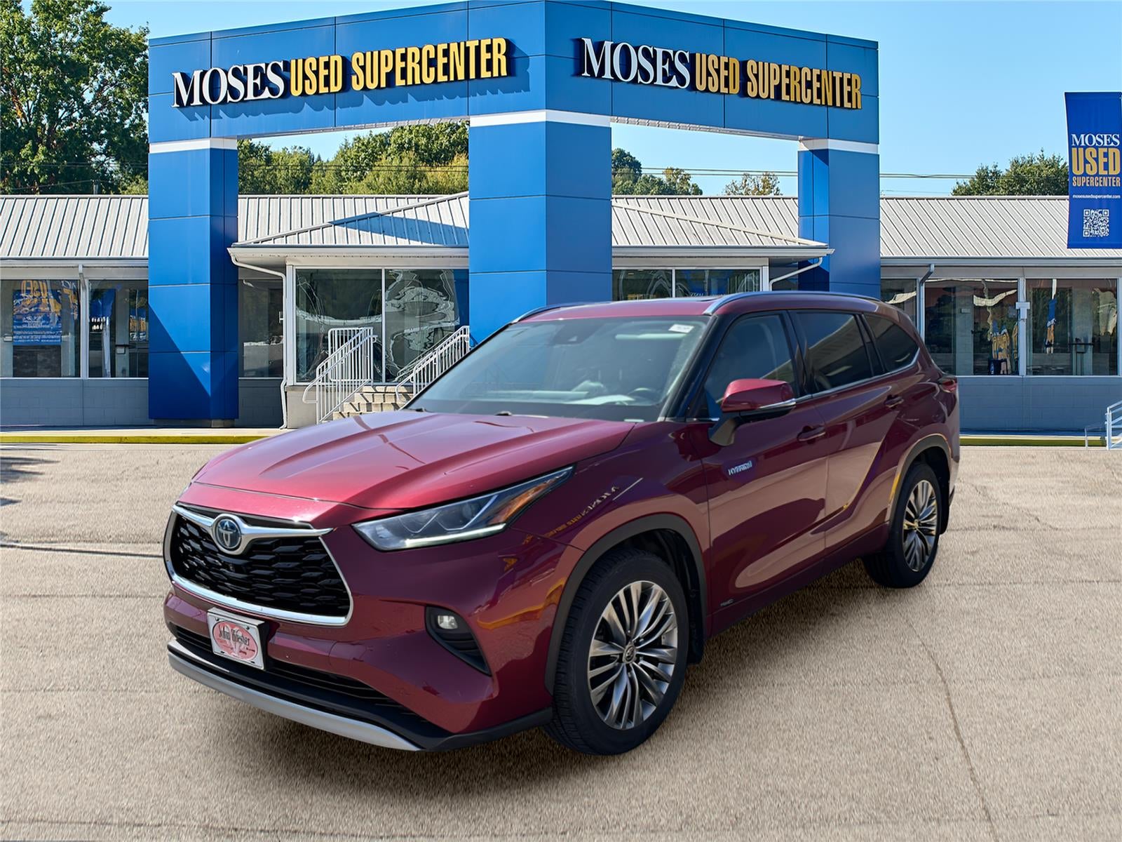 2021 Toyota Highlander Platinum Hybrid 4x4's photo