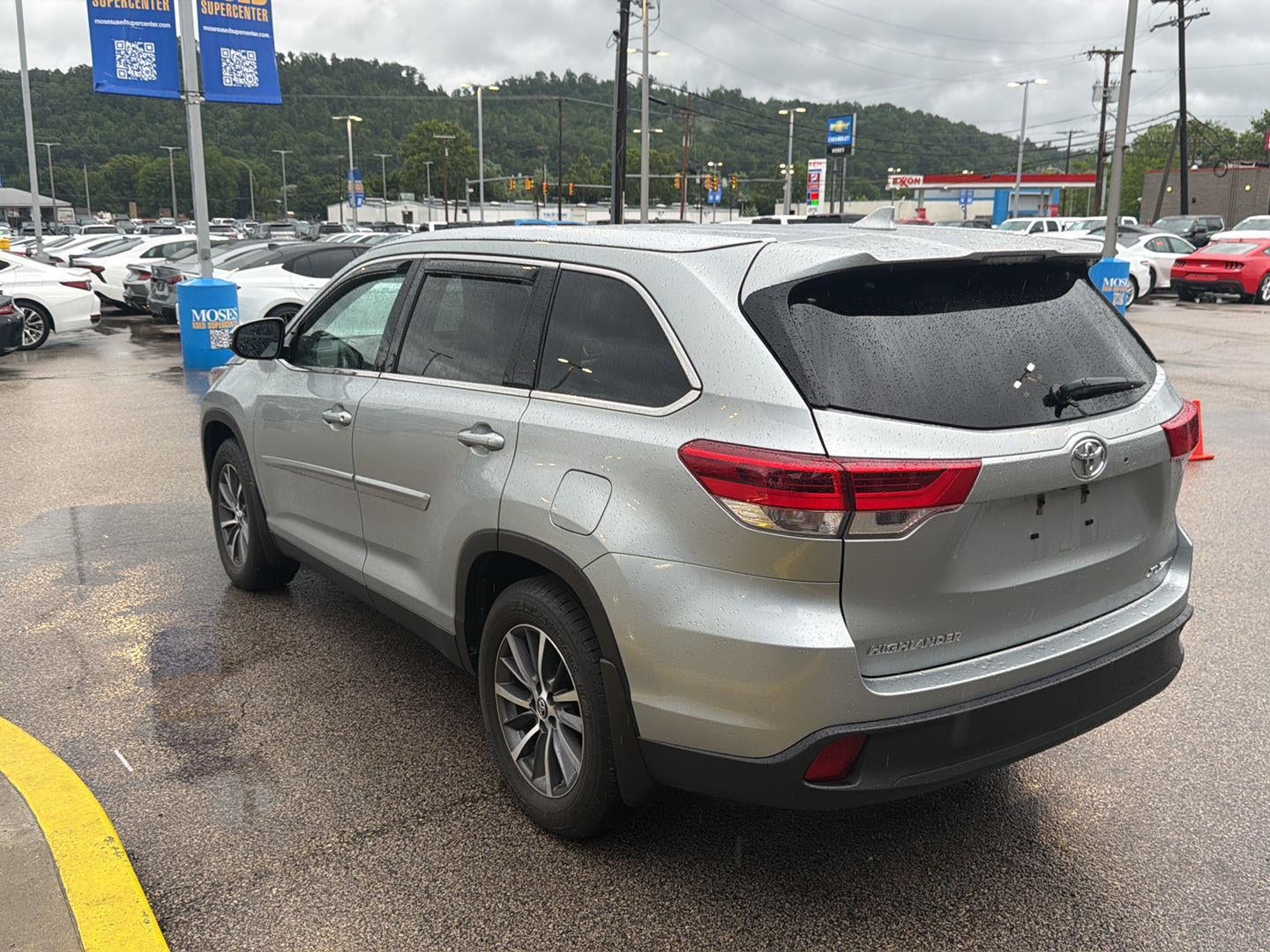 2019 Toyota HIGHLANDER Base