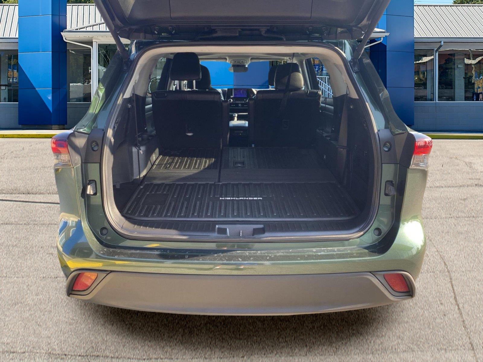 2025 Toyota Highlander Hybrid XLE