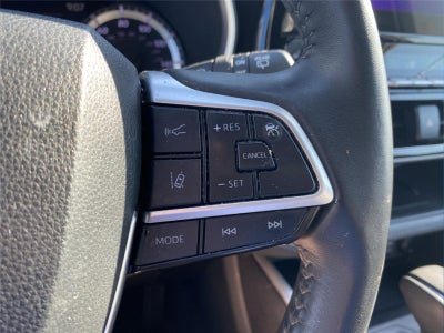 2023 Toyota Highlander Hybrid XLE