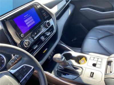 2023 Toyota Highlander Hybrid XLE
