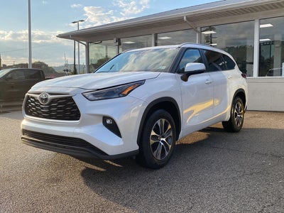 2024 Toyota Highlander XLE