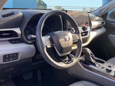 2024 Toyota Highlander Platinum