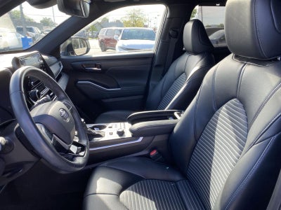 2022 Toyota Highlander XSE