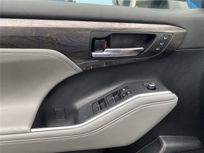 2023 Toyota Highlander Hybrid Limited