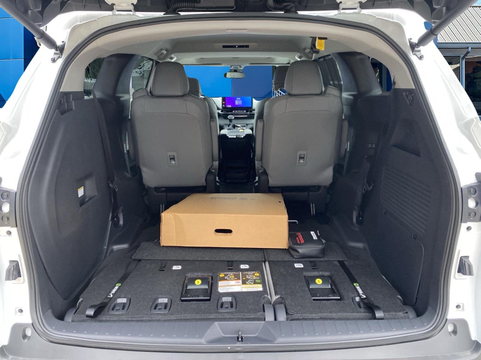 2026 Toyota Sienna XLE 7-Passenger