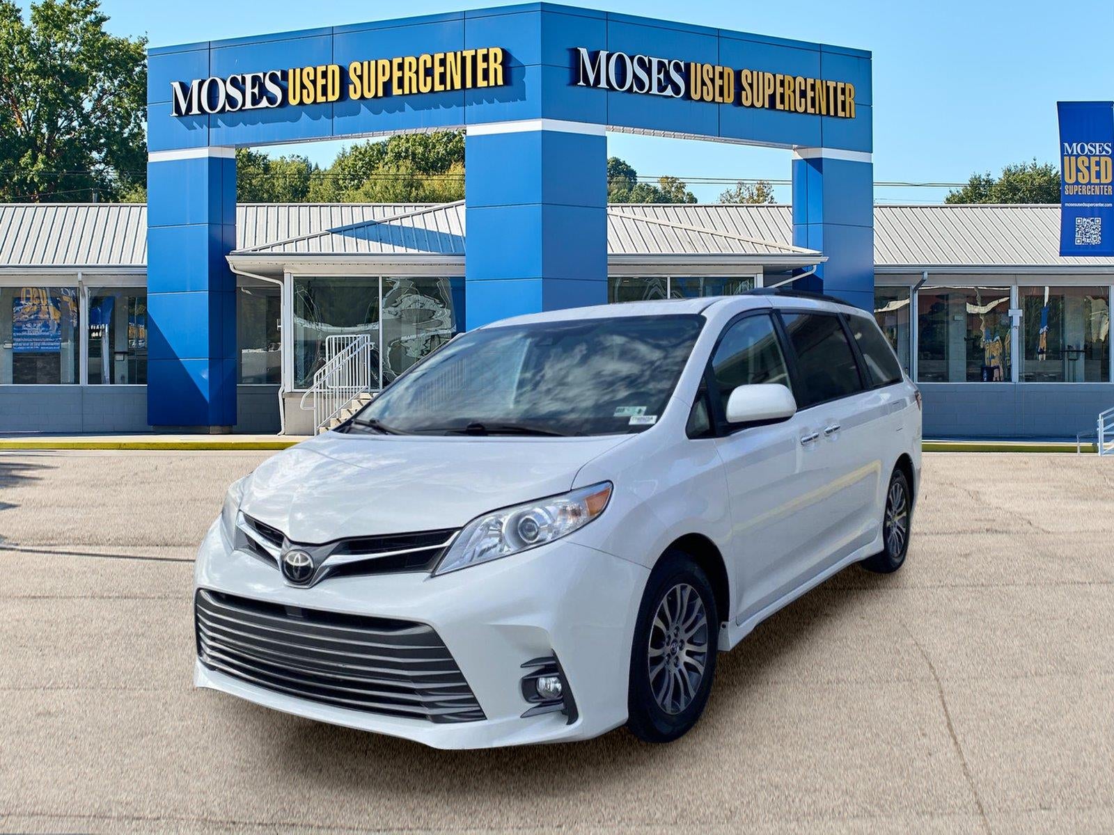 2020 Toyota Sienna XLE 8-Passenger