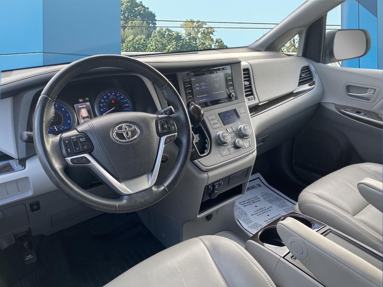 2020 Toyota Sienna XLE 8-Passenger