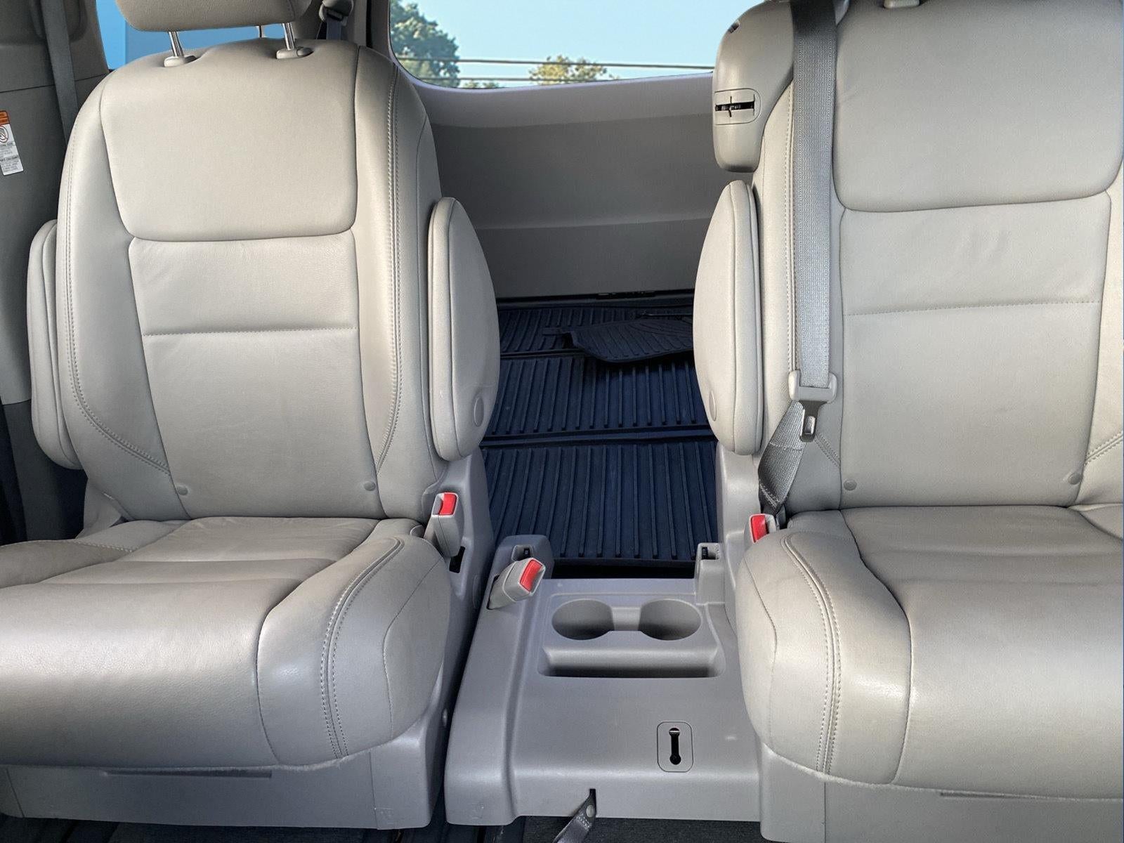2020 Toyota Sienna XLE 8-Passenger