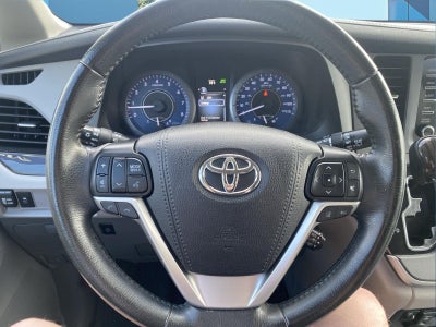 2020 Toyota Sienna XLE 8-Passenger