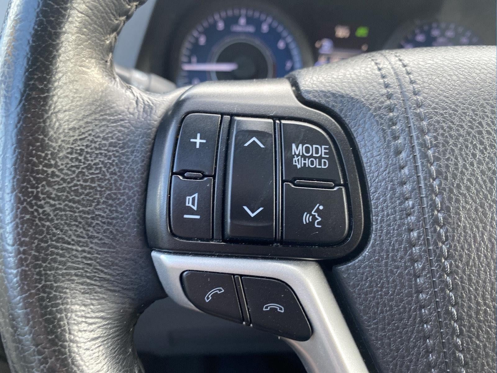 2020 Toyota Sienna XLE 8-Passenger