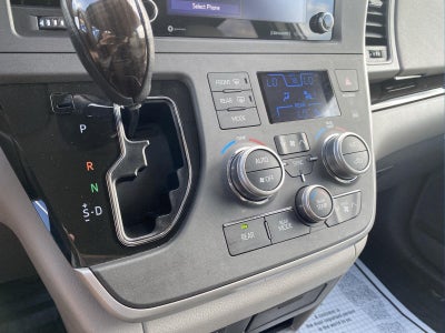 2020 Toyota Sienna XLE 8-Passenger