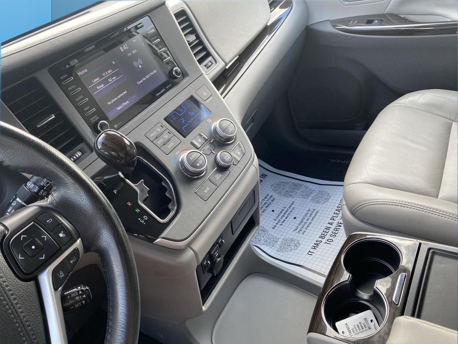 2020 Toyota Sienna XLE 8-Passenger