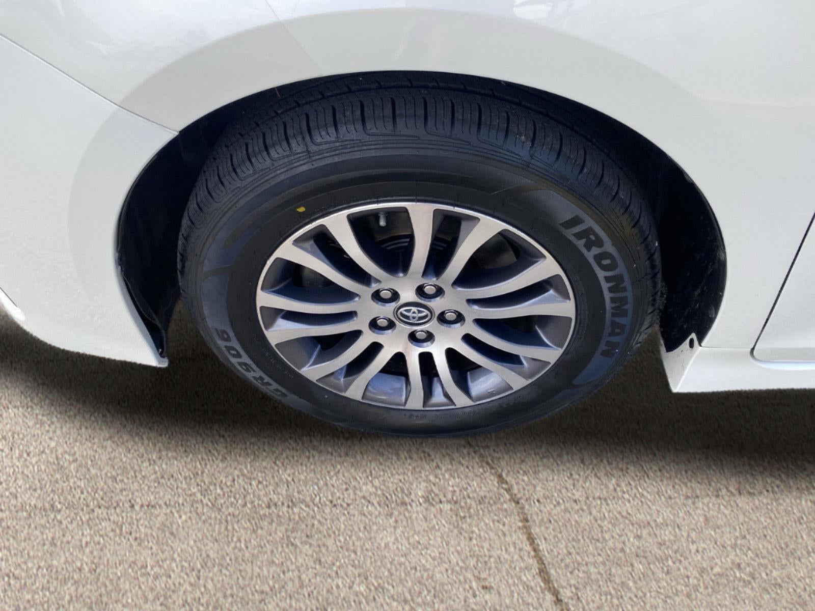 2020 Toyota Sienna XLE 8-Passenger