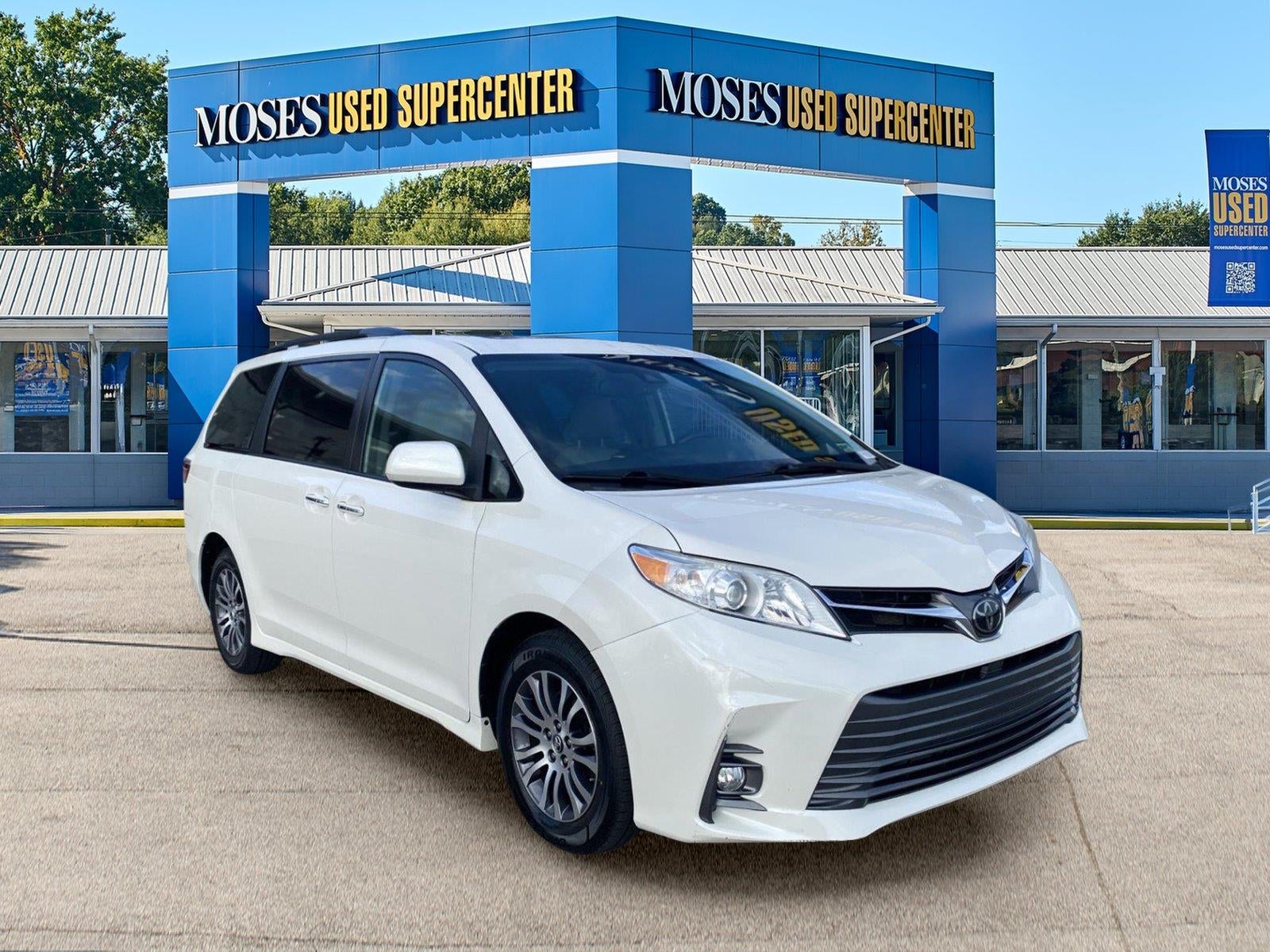 2020 Toyota Sienna XLE 8-Passenger