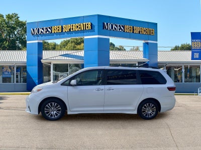 2020 Toyota Sienna XLE 8-Passenger