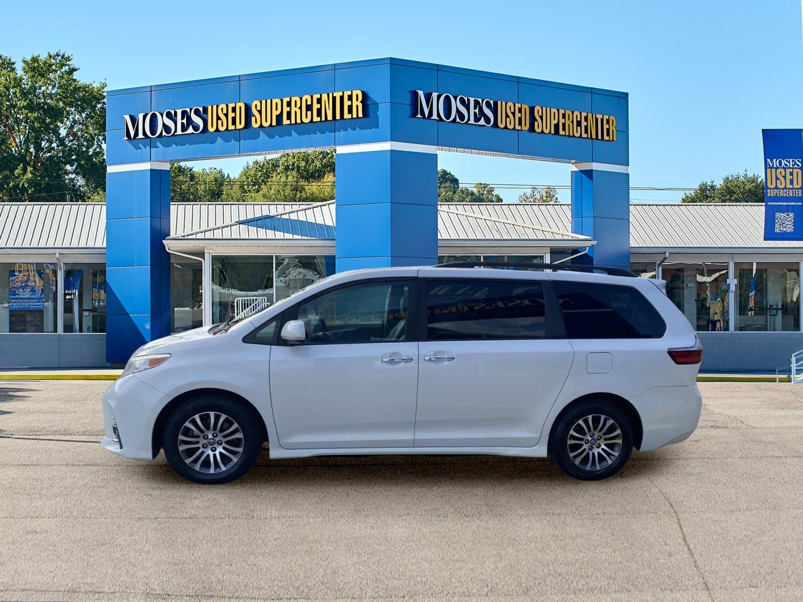 2020 Toyota Sienna XLE 8-Passenger