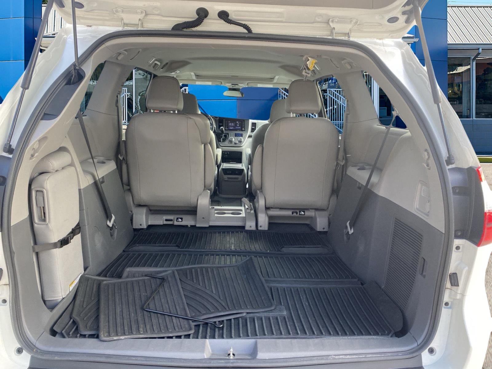 2020 Toyota Sienna XLE 8-Passenger