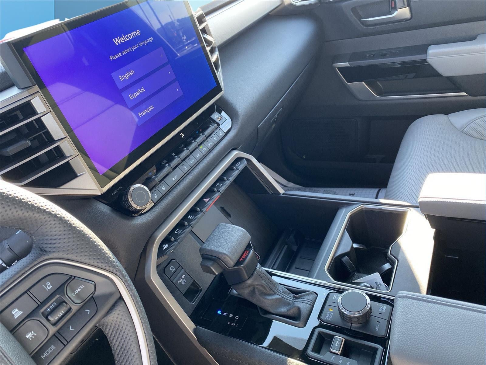 2025 Toyota Tundra Limited HV