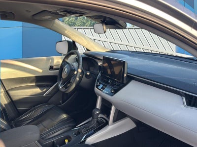 2025 Toyota Corolla Cross LE