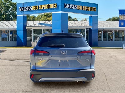 2025 Toyota Corolla Cross XLE