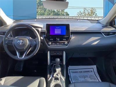 2025 Toyota Corolla Cross XLE