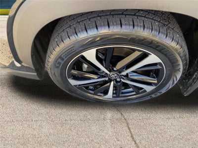 2025 Toyota Corolla Cross Hybrid XSE