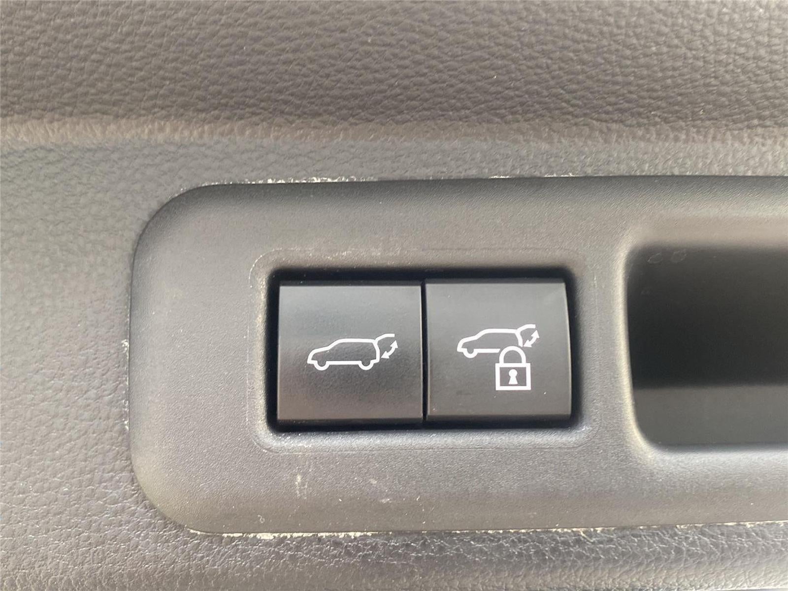 2023 Toyota Sequoia Platinum