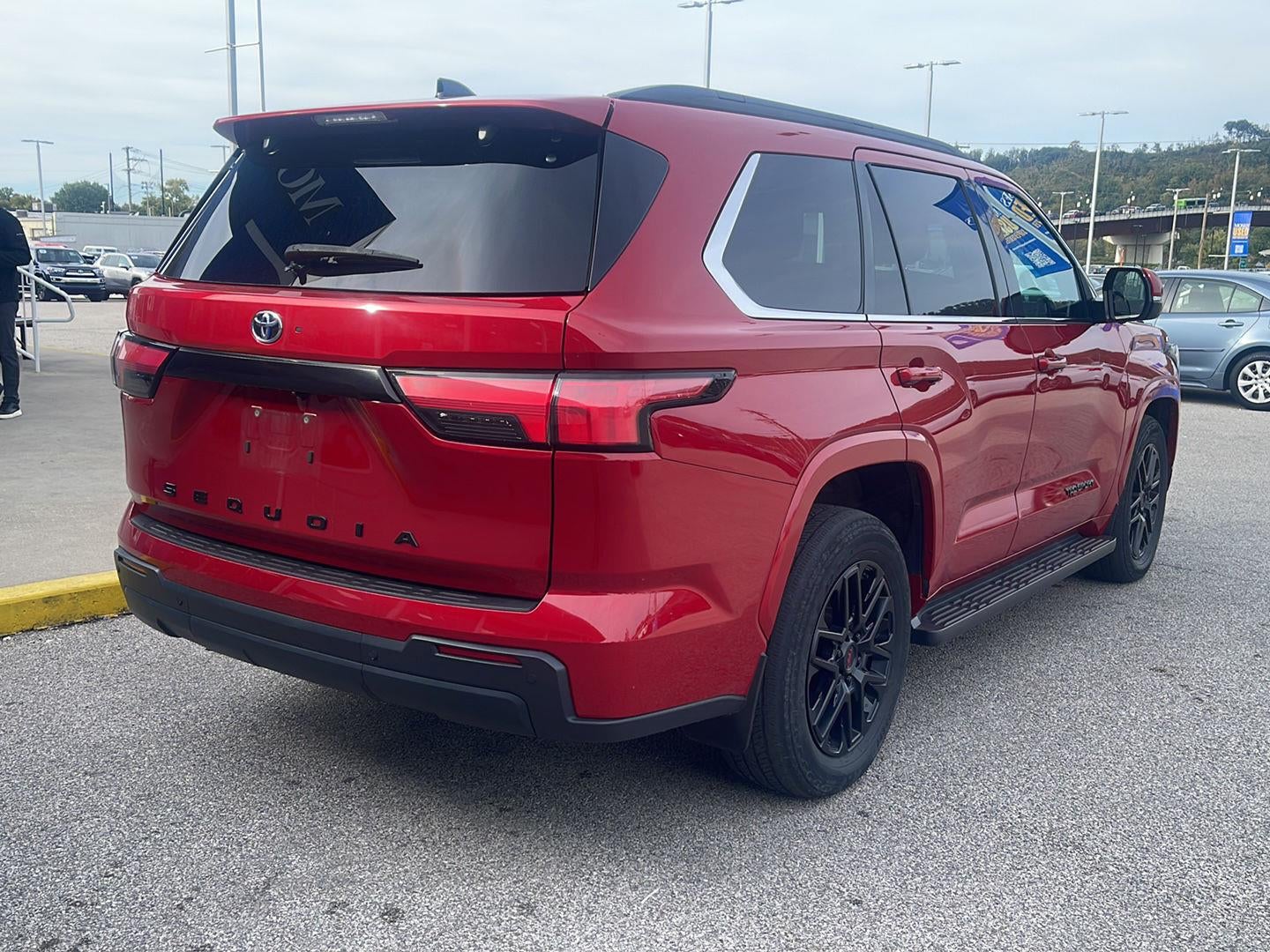 2023 Toyota Sequoia SR5