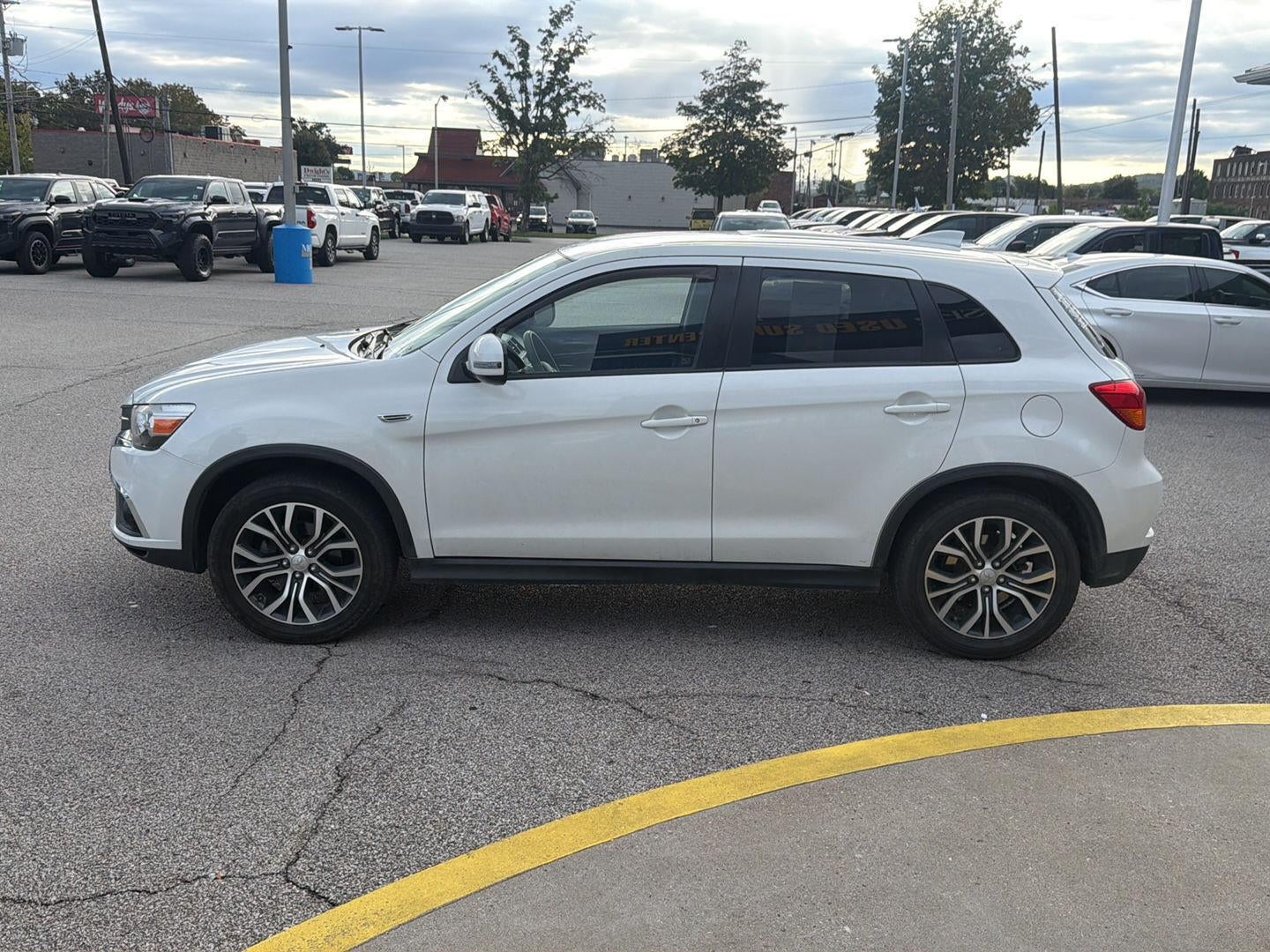 2019 Mitsubishi Outlander Sport ES 2.0
