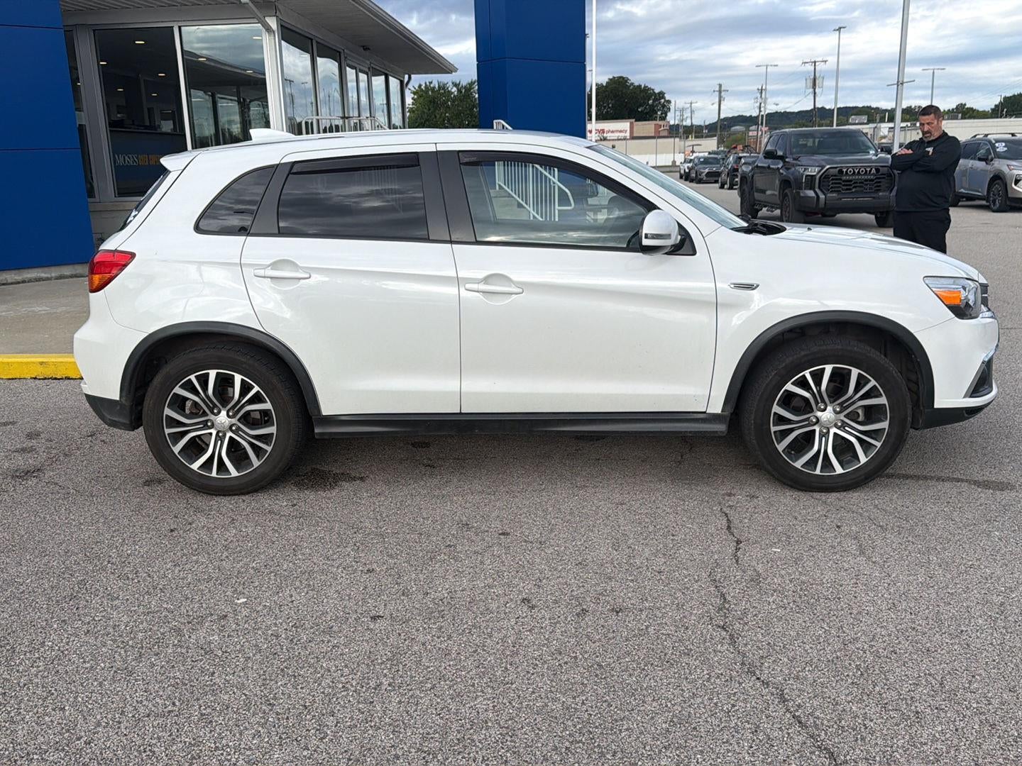 2019 Mitsubishi Outlander Sport ES 2.0
