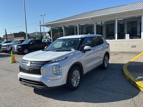 2022 Mitsubishi Outlander ES