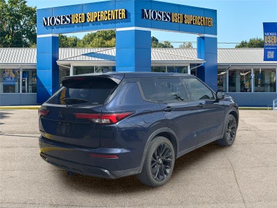 2022 Mitsubishi Outlander Black Edition