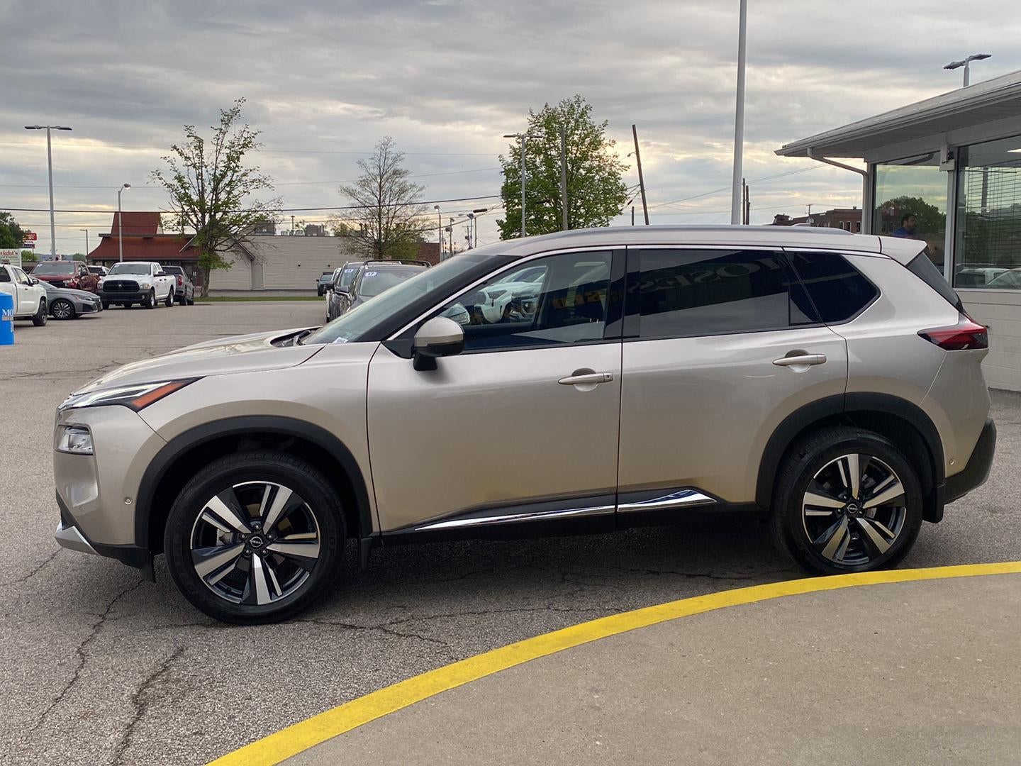 2023 Nissan Rogue Platinum