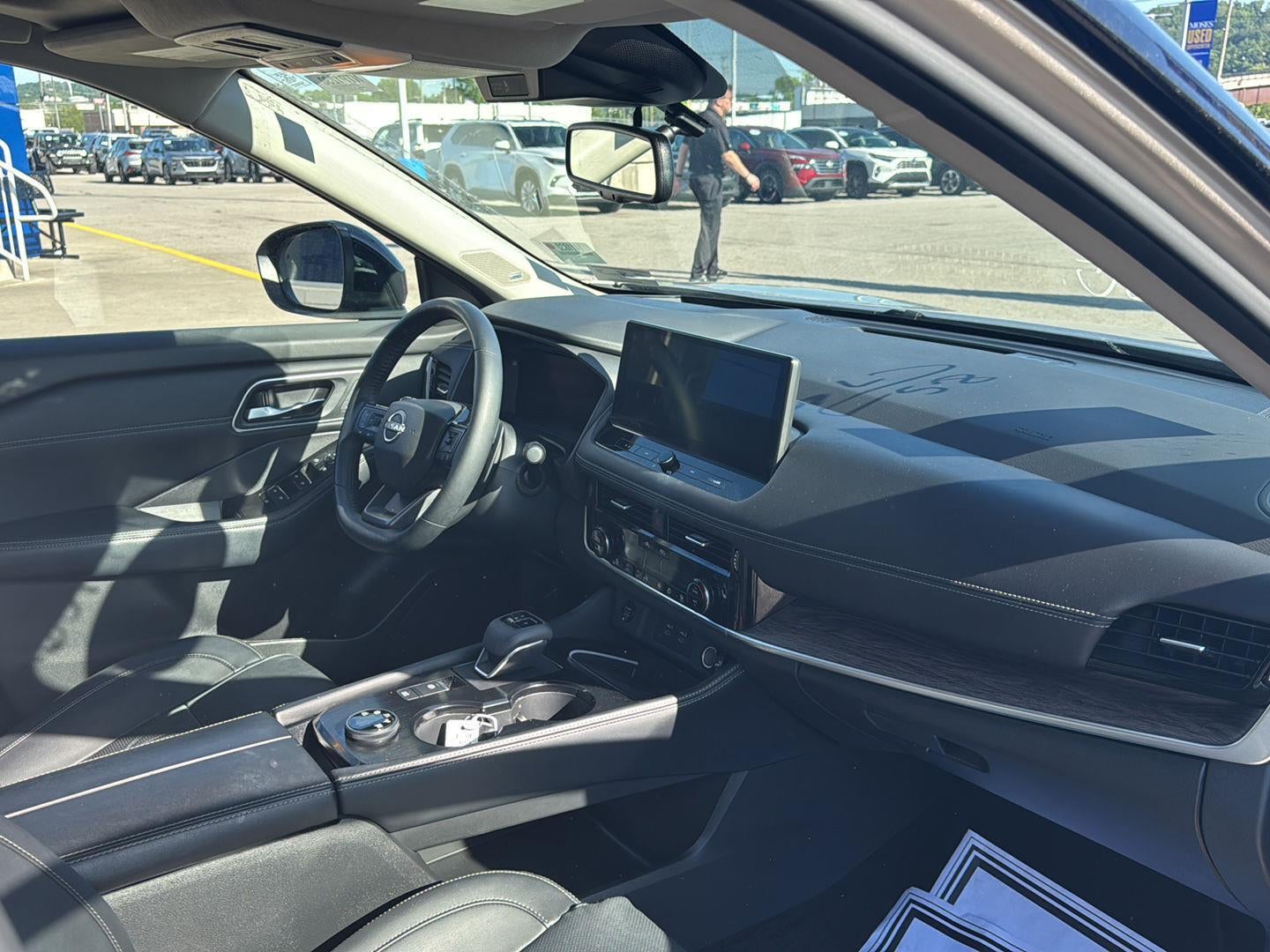 2025 Nissan Rogue Platinum