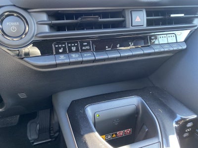 2025 Toyota Crown Signia XLE