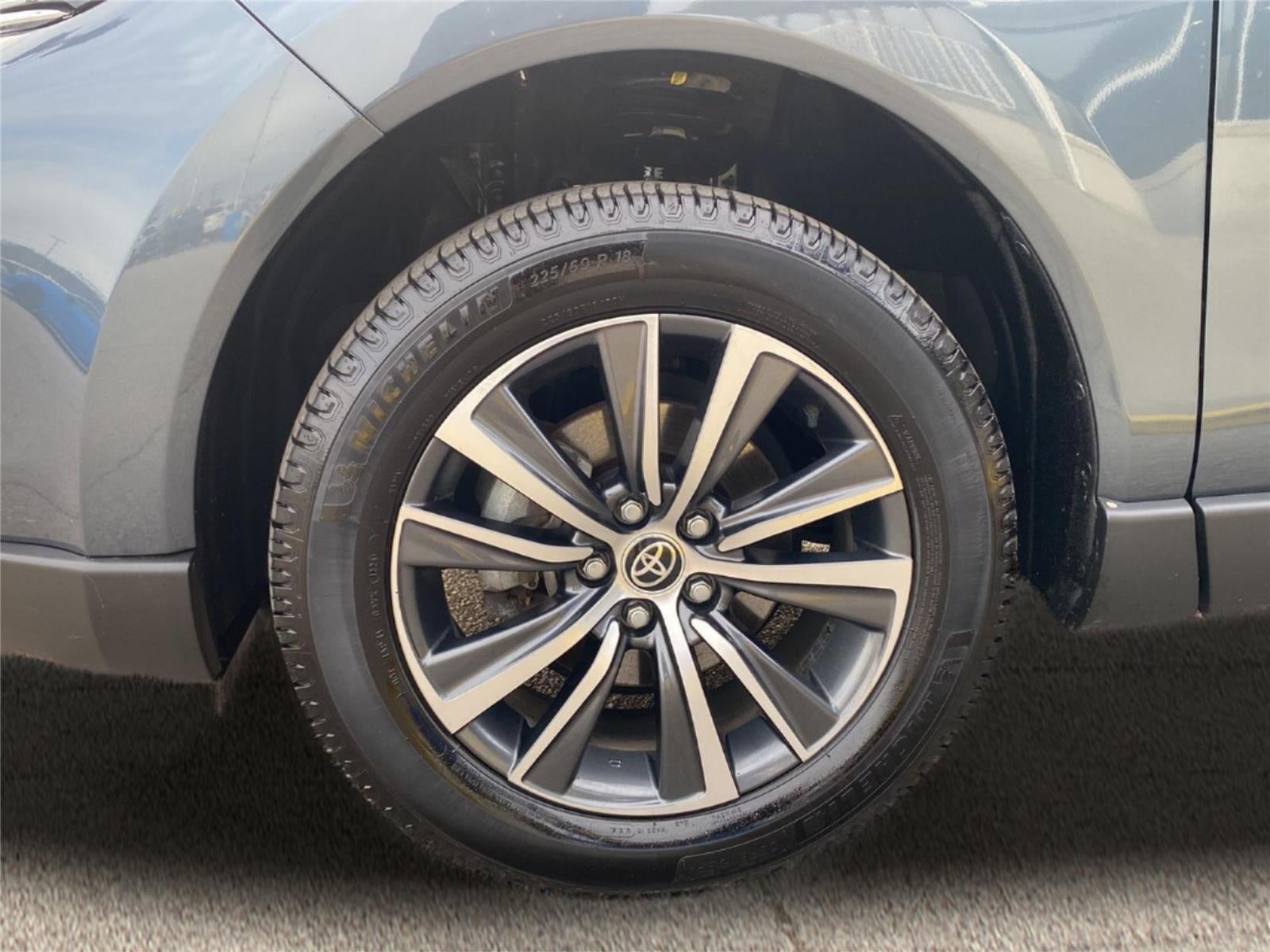 2022 Toyota Venza LE