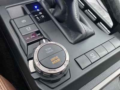 2025 Toyota 4Runner Limited HV