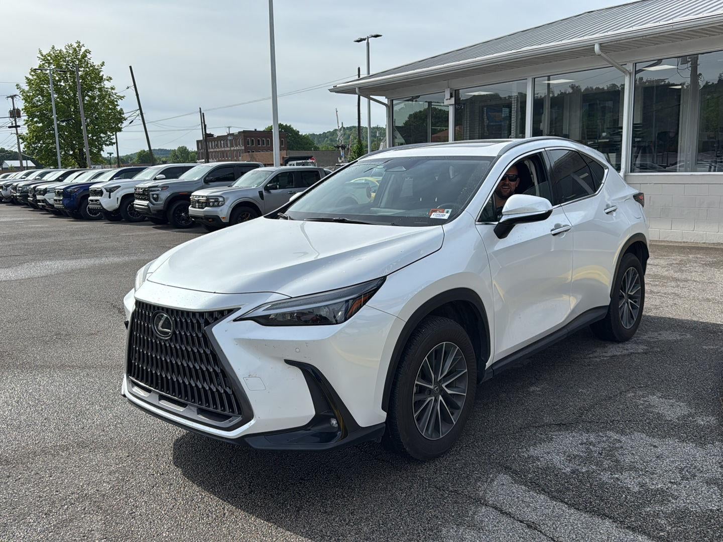 2025 Lexus NX NX 350H PREMIUM AWD