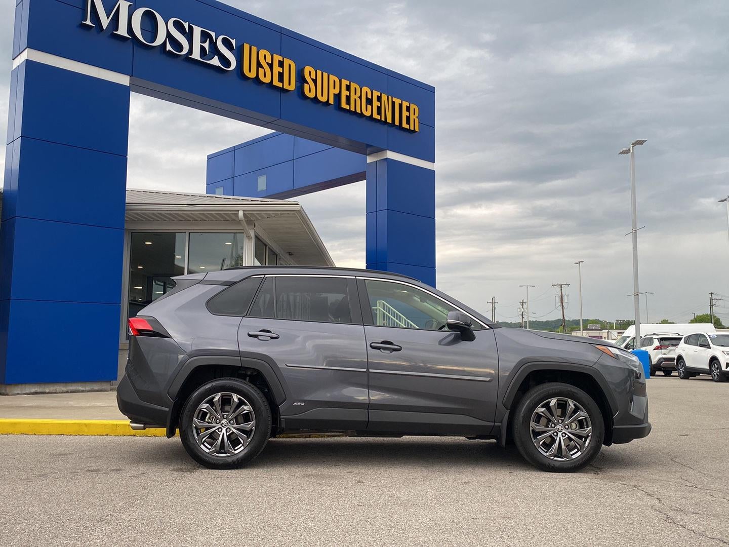 2023 Toyota RAV4 Hybrid XLE Premium